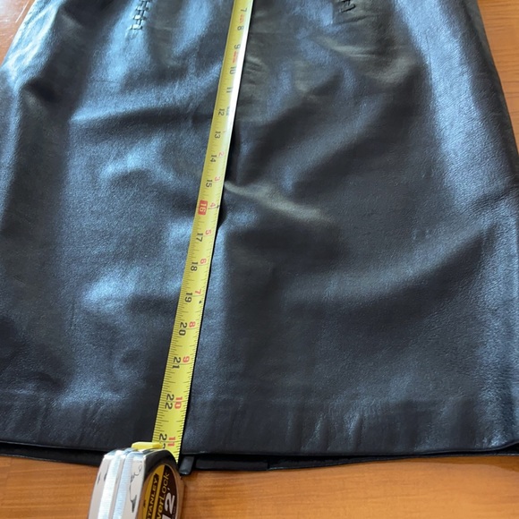 Escada leather pencil skirt - Picture 5 of 7